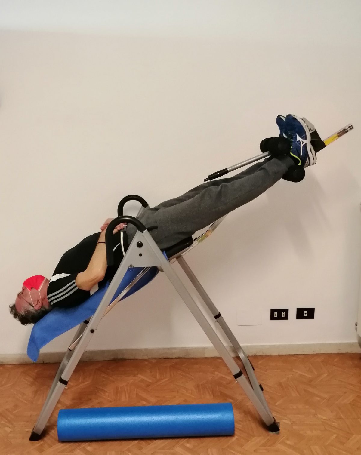 Panca A Inversione TimeBREAK - Portata 130 Kg, Regolabile Fino A 198 Cm, Per Allungamento Colonna Vertebrale - Foto 11